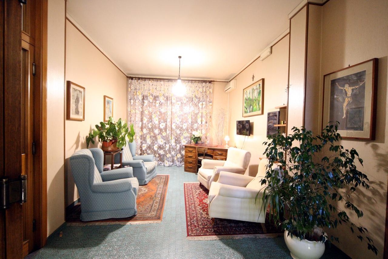 Albergo I Longobardi Чиуси Экстерьер фото